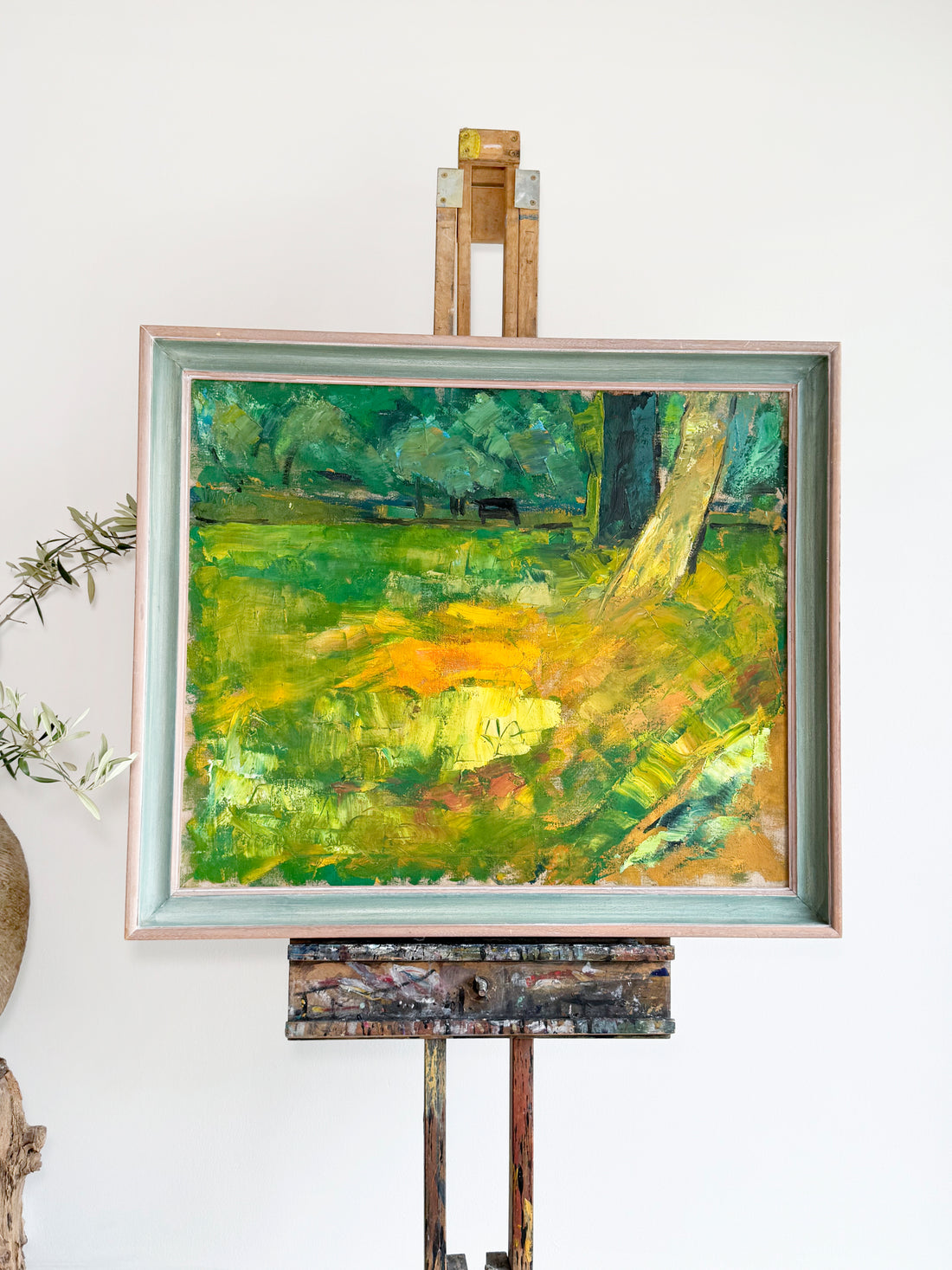 decorative antiques	
art and objects	
timeless home decor found objects decor
vintage home accessories
antique art	
sculptural home objects	
modern rustic interiors art and antiques London, collectible home objects, curated furniture, interior styling decor antique sourcing London, interior styling objects UK, sustainable homeware, curated interiors London