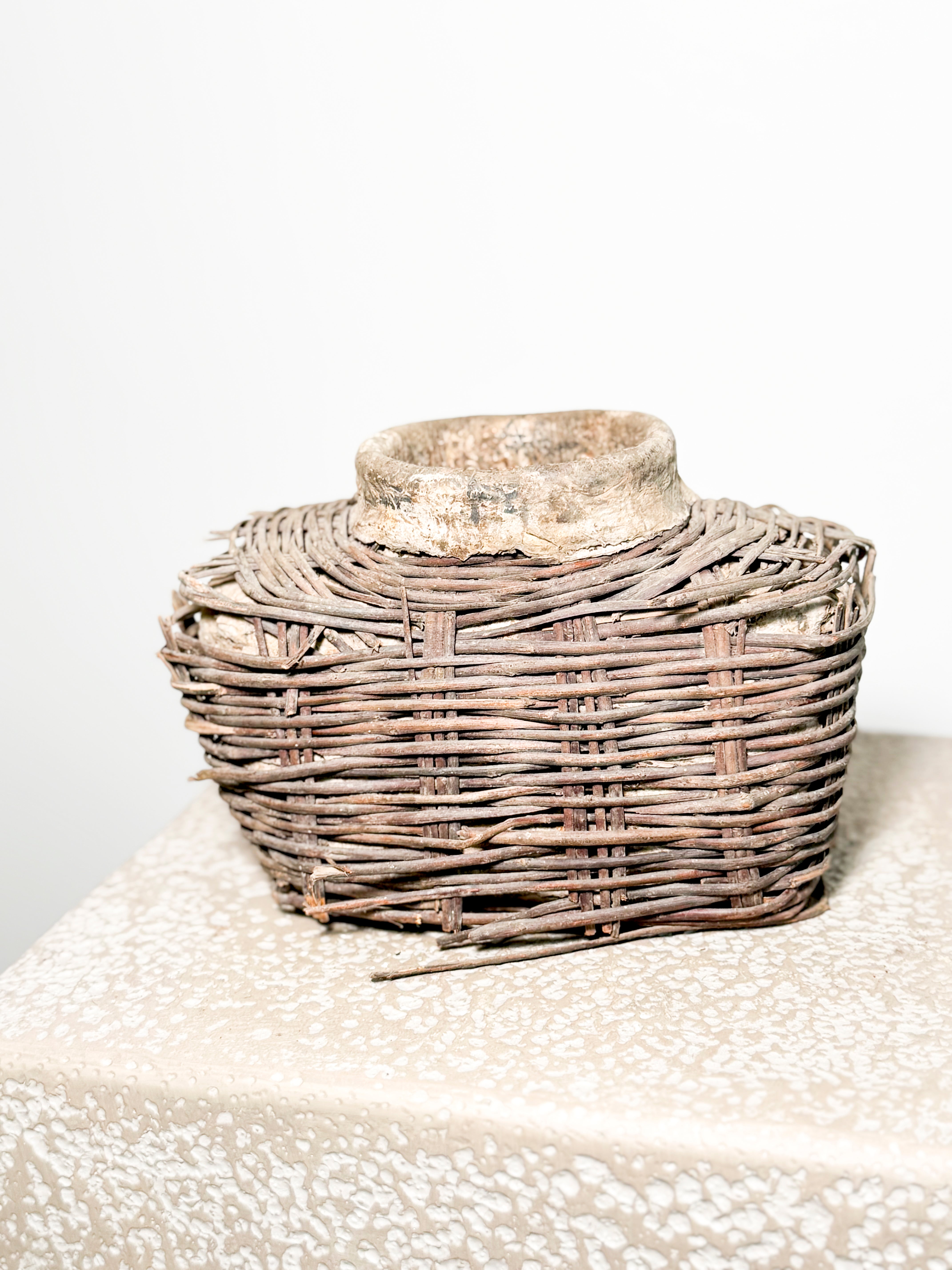 Antique vase loam basket 