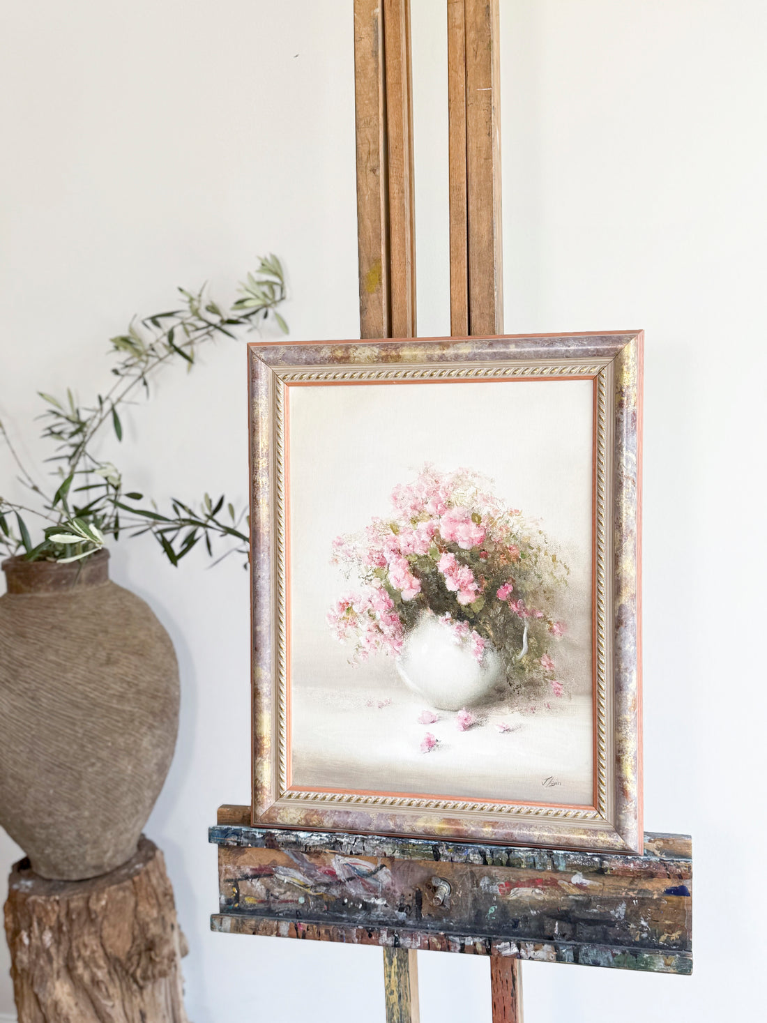 antiques London	
homeware shop London
interior styling objects London and Sussex
antique sourcing UK	
curated antiques	
antique homeware / antique homewares	
decorative antiques	
art and objects	
timeless home decor found objects decor
vintage home accessories
antique art	
sculptural home objects	