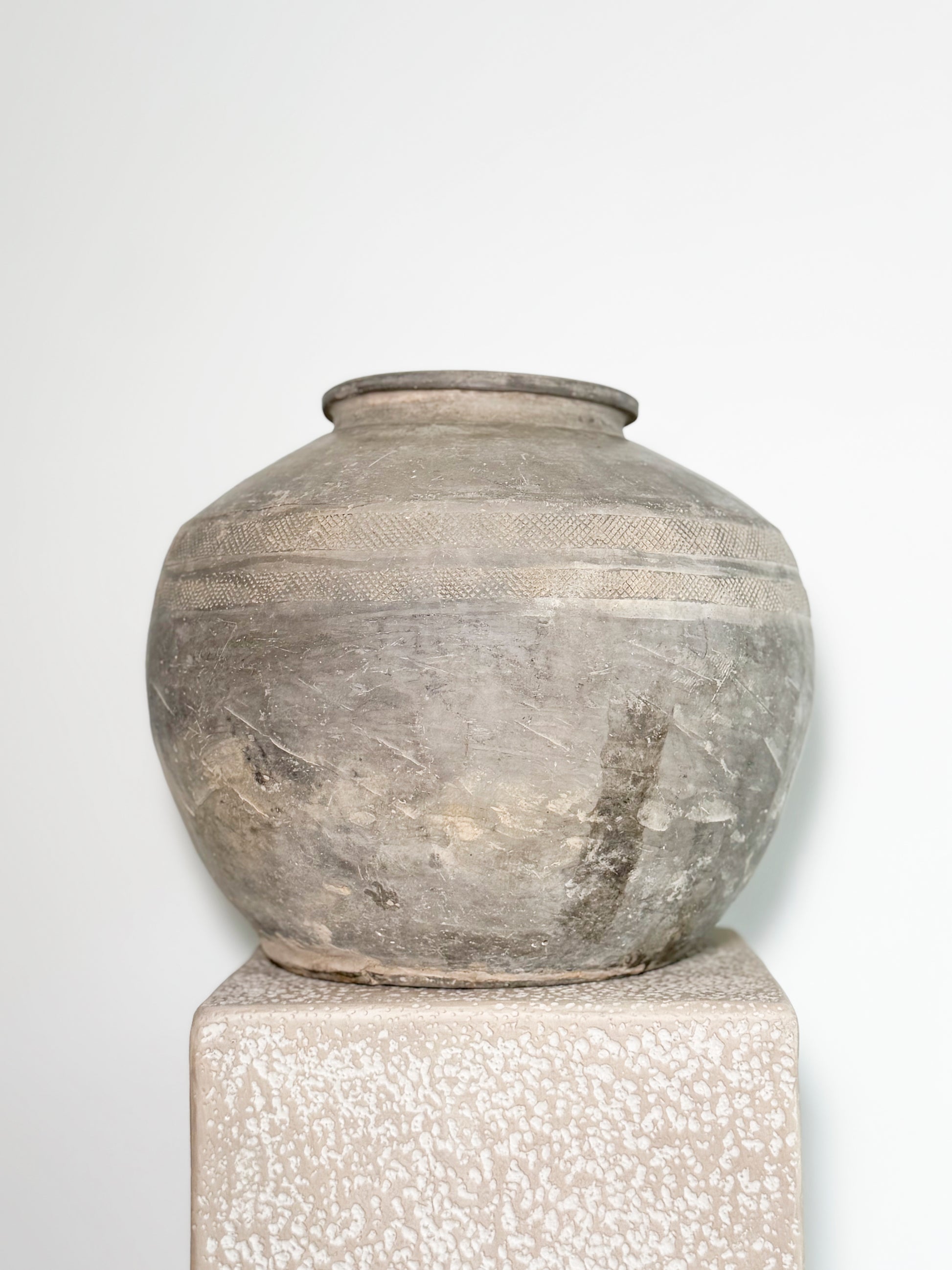 Chinese Warring States Pottery Jar. Antique pottery, West Sussex