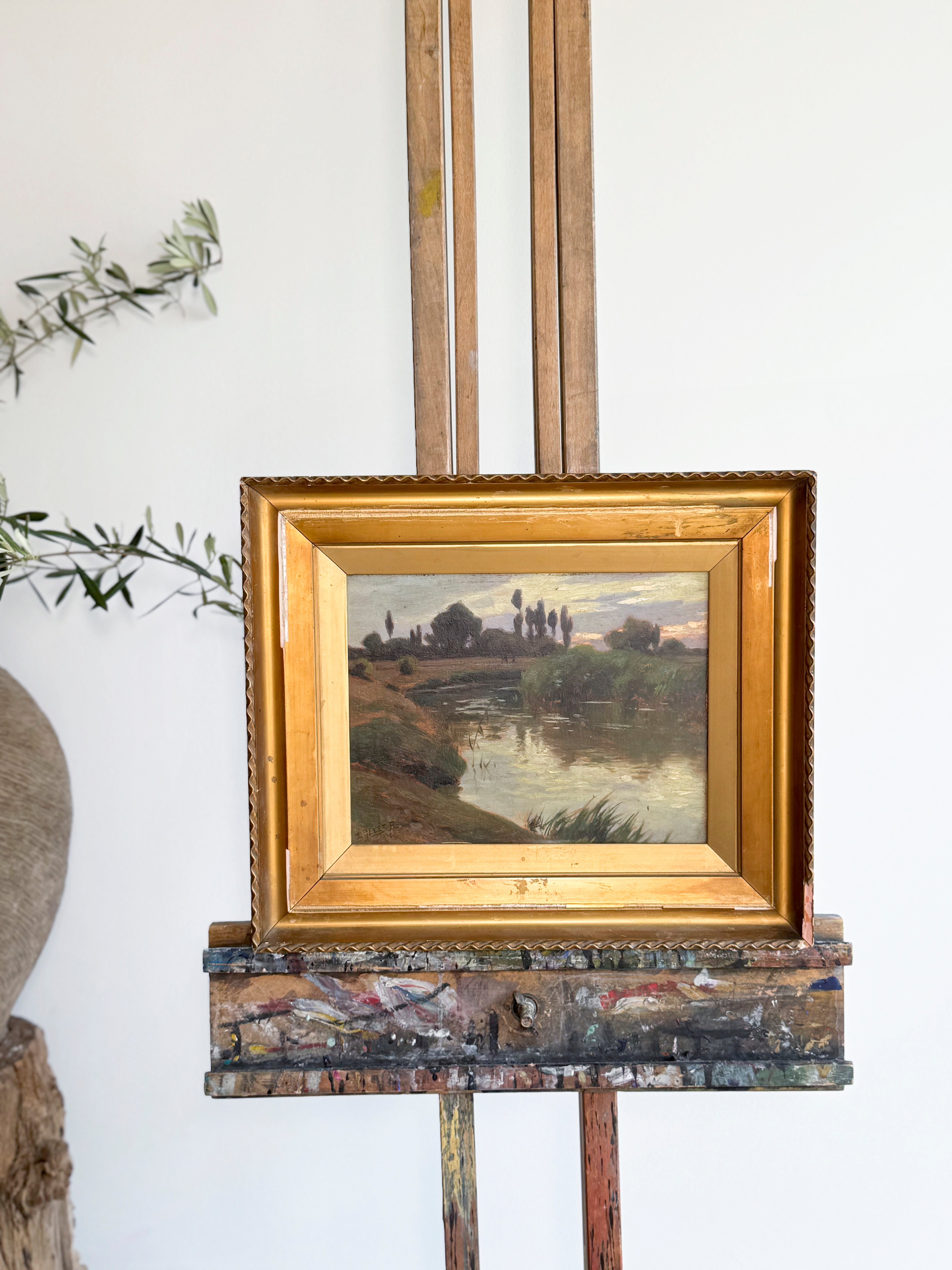 antiques London	
homeware shop London
interior styling objects London and Sussex
antique sourcing UK	
curated antiques	
antique homeware / antique homewares	
decorative antiques	
art and objects	
timeless home decor found objects decor
vintage home accessories
antique art	
sculptural home objects	