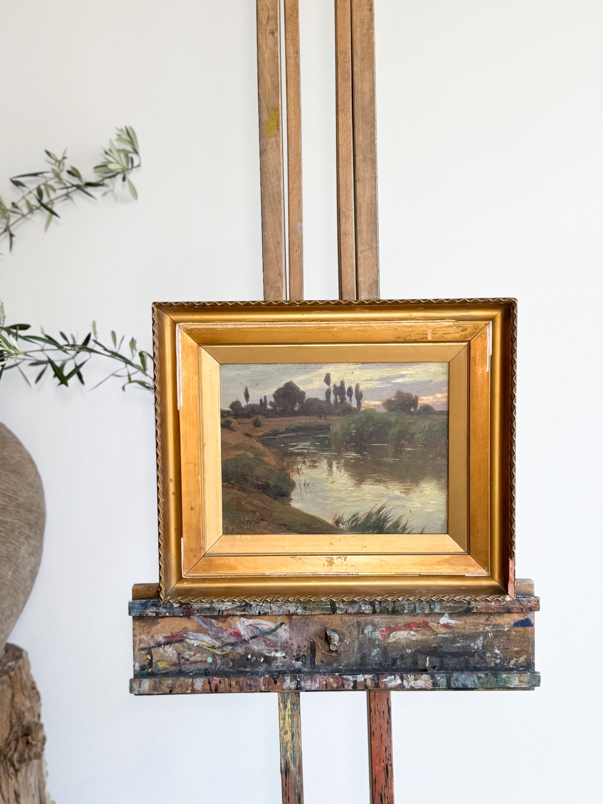 antiques London	
homeware shop London
interior styling objects London and Sussex
antique sourcing UK	
curated antiques	
antique homeware / antique homewares	
decorative antiques	
art and objects	
timeless home decor found objects decor
vintage home accessories
antique art	
sculptural home objects	