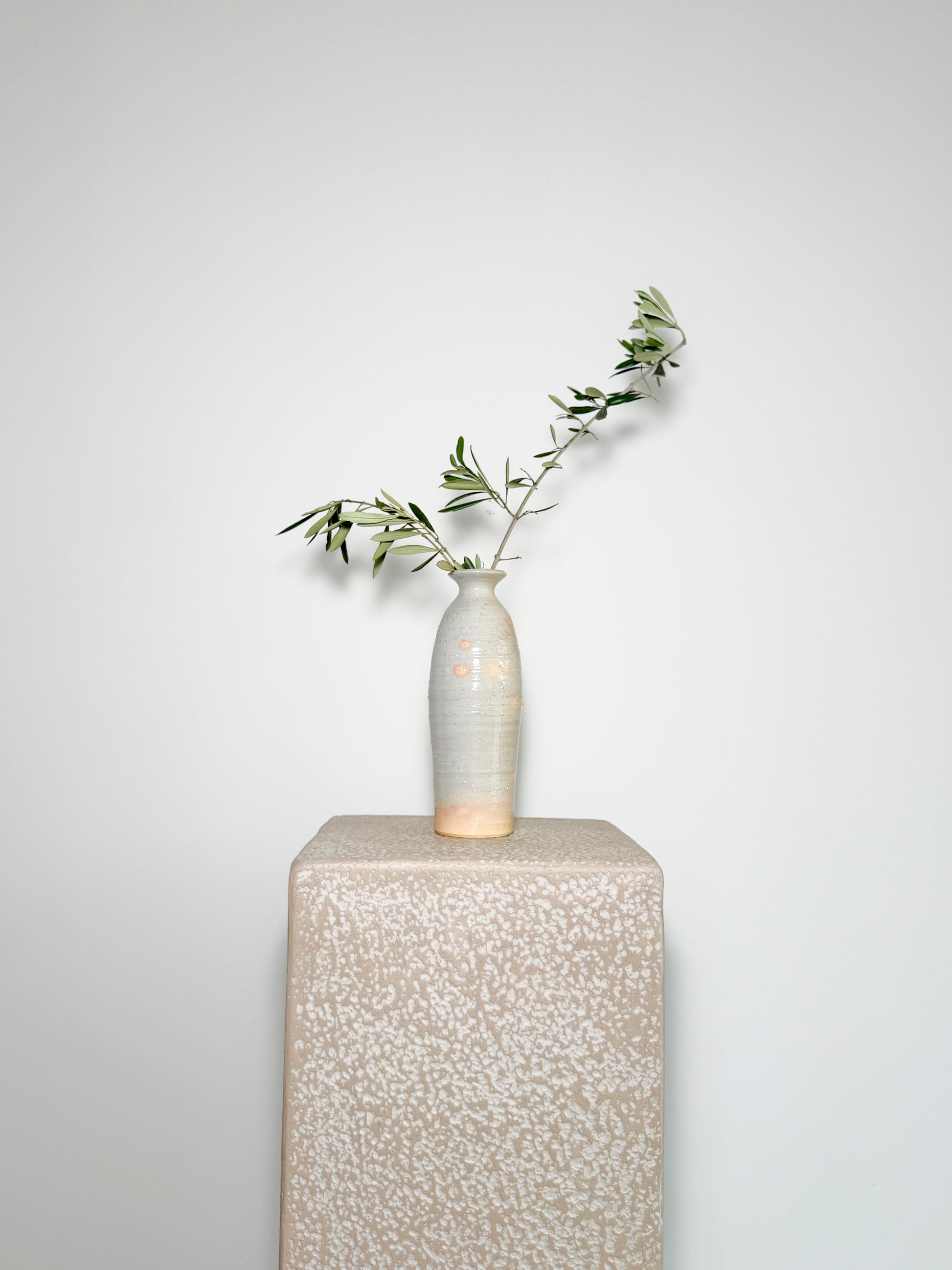 Two tone japanese ceramic bottle. Studio pottery Sussex