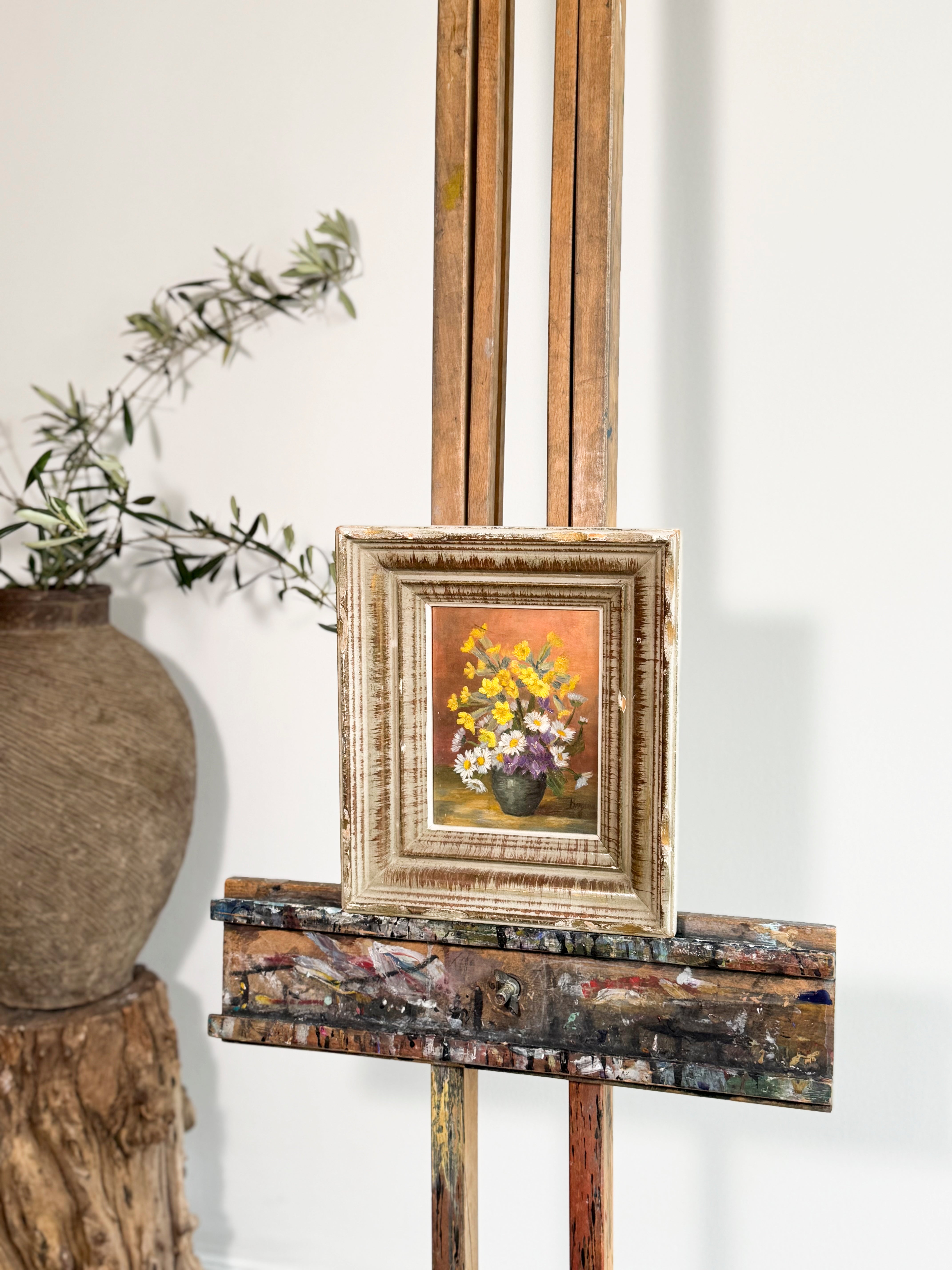 Mixed florals in a vase 