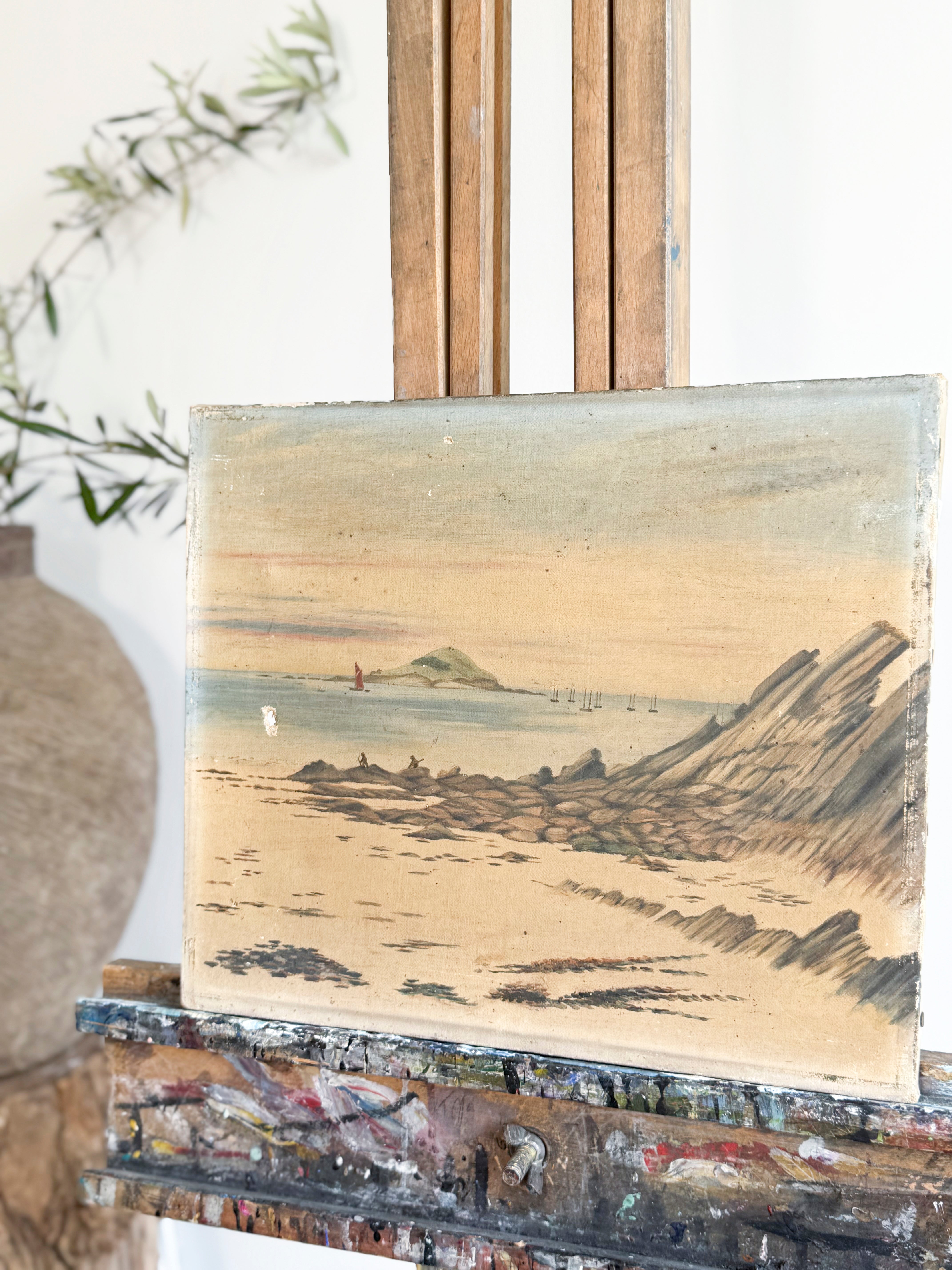 antiques London	
homeware shop London
interior styling objects London and Sussex
antique sourcing UK	
curated antiques	
antique homeware / antique homewares	
decorative antiques	
art and objects	
timeless home decor found objects decor
vintage home accessories
antique art	
sculptural home objects	