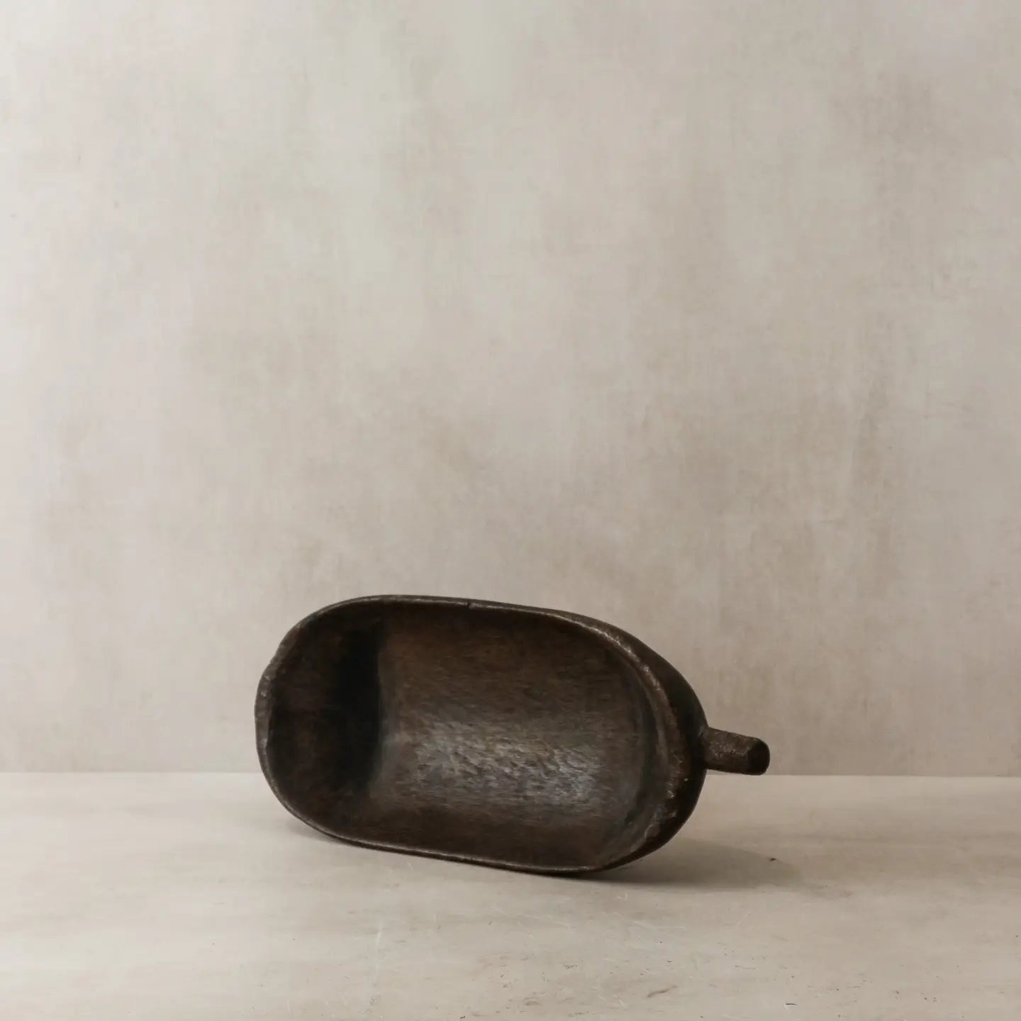 vintage wooden Tutsi bowl