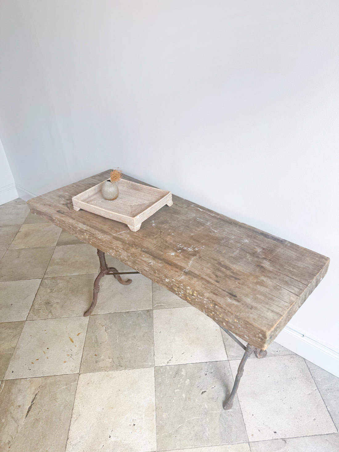 curated antiques	
antique homeware / antique homewares	
decorative antiques	
art and objects	
timeless home decor found objects decor
vintage home accessories
antique art	
sculptural home objects	
modern rustic interiors art and antiques London, collectible home objects, curated furniture, interior styling decor antique sourcing London, interior styling objects UK, sustainable homeware, curated interiors London