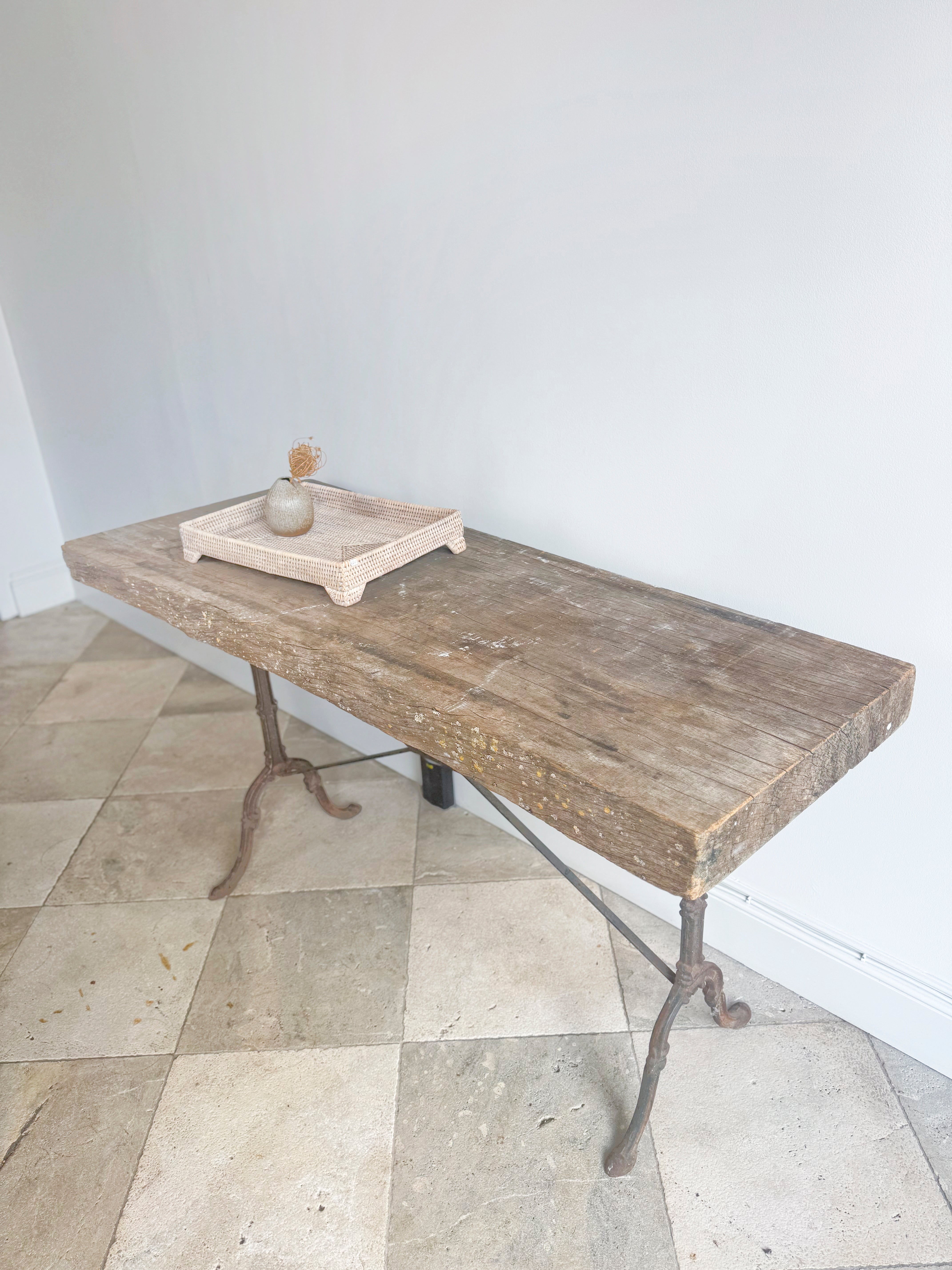 curated antiques	
antique homeware / antique homewares	
decorative antiques	
art and objects	
timeless home decor found objects decor
vintage home accessories
antique art	
sculptural home objects	
modern rustic interiors art and antiques London, collectible home objects, curated furniture, interior styling decor antique sourcing London, interior styling objects UK, sustainable homeware, curated interiors London