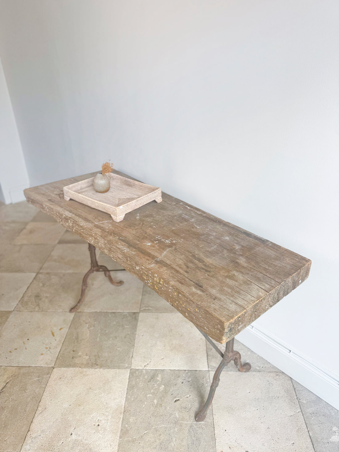 curated antiques	
antique homeware / antique homewares	
decorative antiques	
art and objects	
timeless home decor found objects decor
vintage home accessories
antique art	
sculptural home objects	
modern rustic interiors art and antiques London, collectible home objects, curated furniture, interior styling decor antique sourcing London, interior styling objects UK, sustainable homeware, curated interiors London